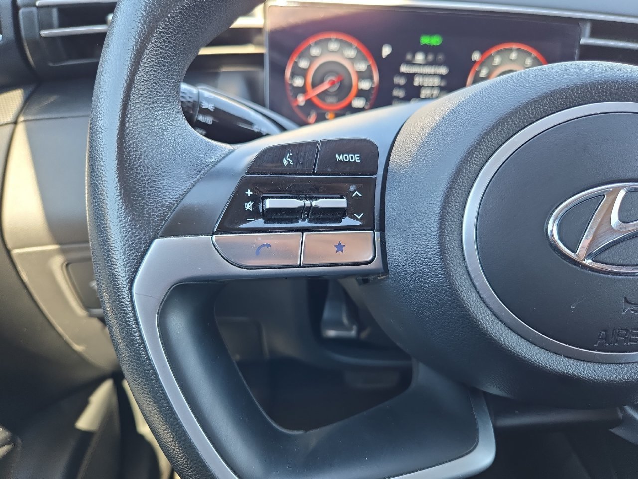 Used 2024 Hyundai Tucson SEL FWD image 18