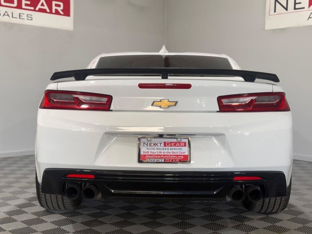 Used 2017 Chevrolet Camaro SS RWD image 8