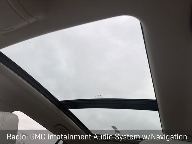 Used 2024 GMC Terrain Denali w/ Denali Premium Package image 33