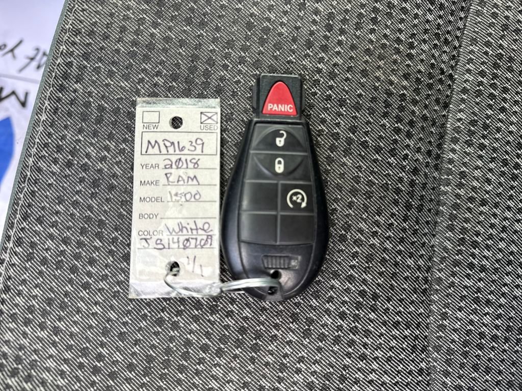Used 2018 RAM 1500 SLT image 29