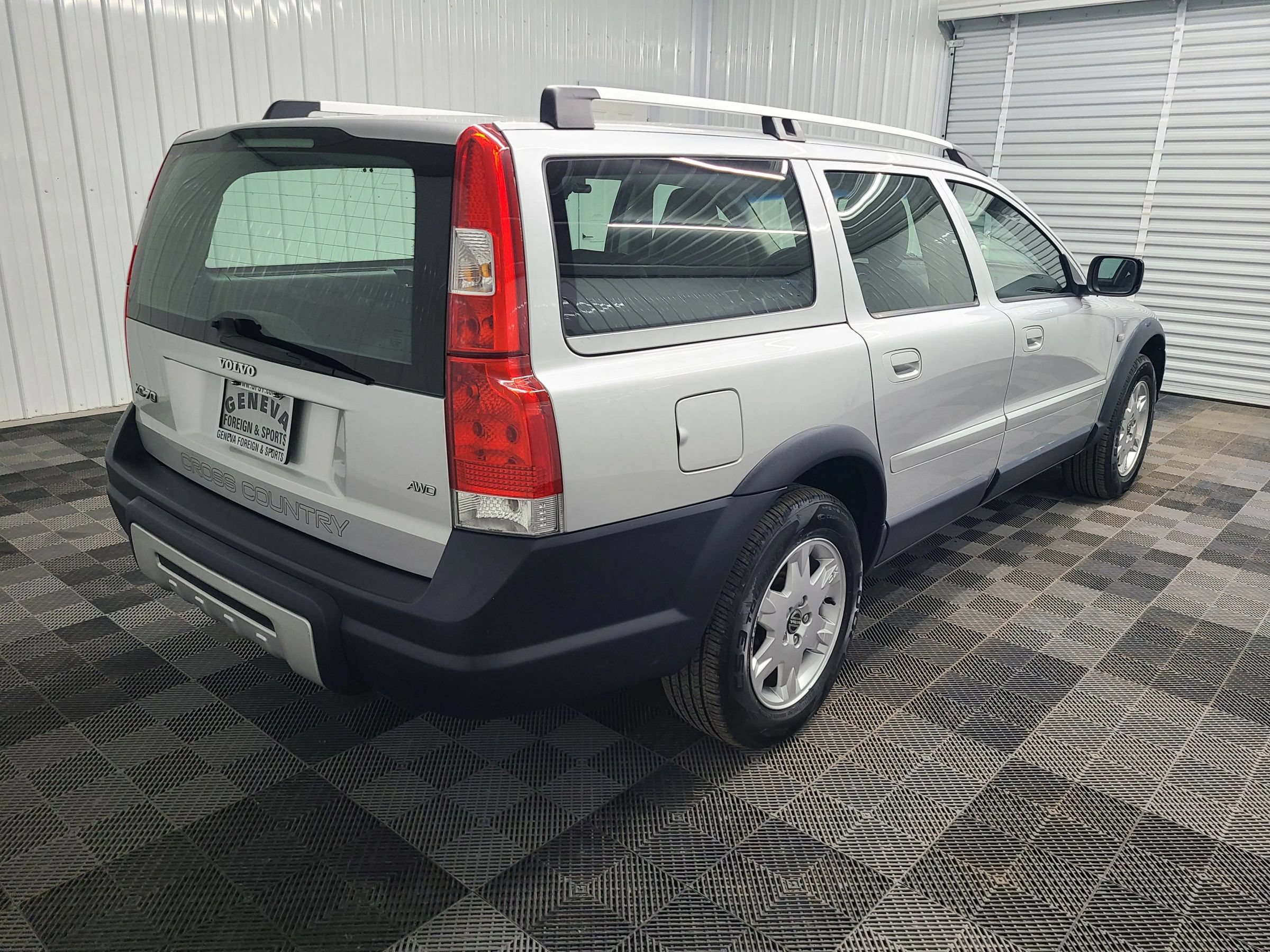 Used 2006 Volvo XC70 Ocean Race Edition AWD/4WD image 11