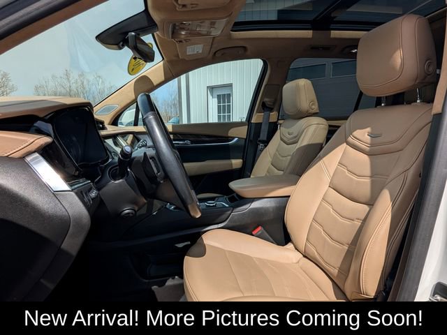 Certified 2022 Cadillac XT6 Premium Luxury w/ Platinum Package image 2
