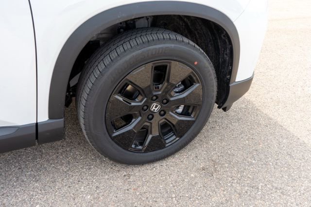 Used 2026 Honda Pilot Black Edition image 9