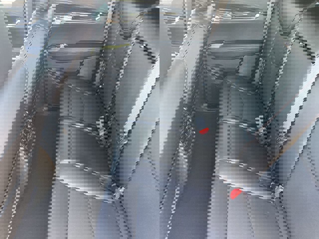 Used 2025 Cadillac XT5 Premium Luxury image 16