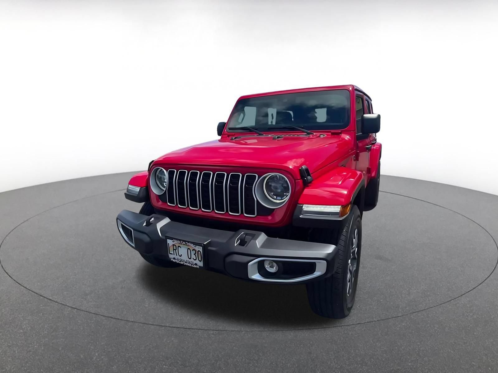 Used 2025 Jeep Wrangler Unlimited Sahara AWD/4WD image 4
