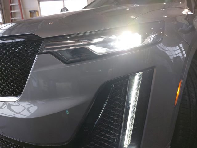 Used 2025 Cadillac XT6 Sport w/ LPO, Floor Liner Package image 33