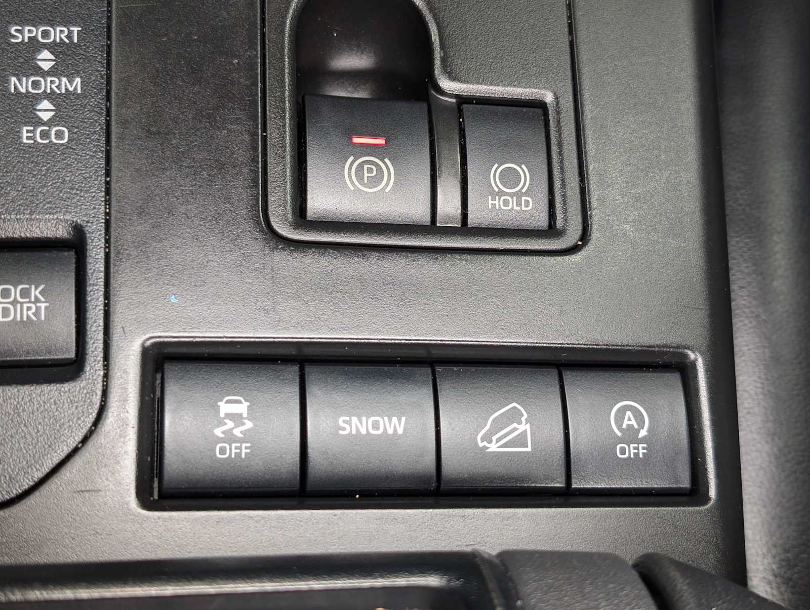 Used 2021 Toyota Highlander XLE AWD/4WD image 29