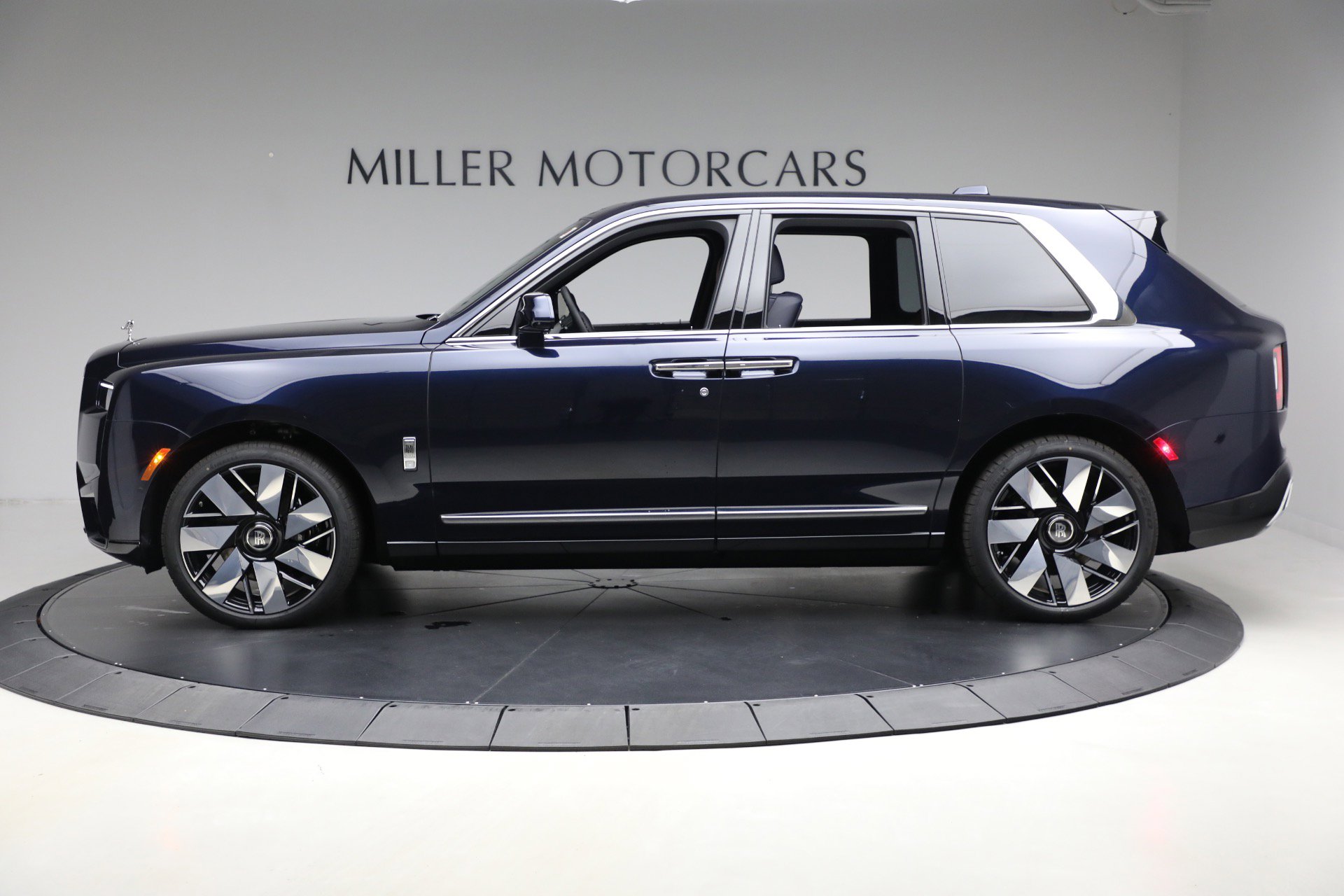 New 2026 Rolls-Royce Cullinan image 6