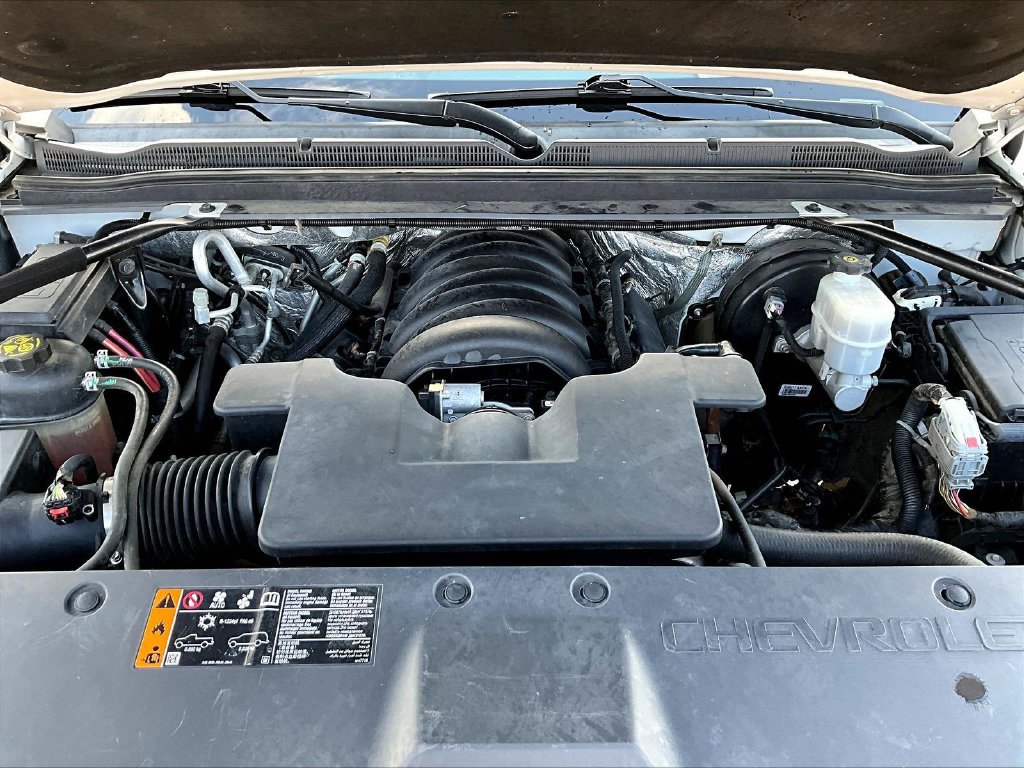Used 2018 Chevrolet Suburban Premier AWD/4WD image 33