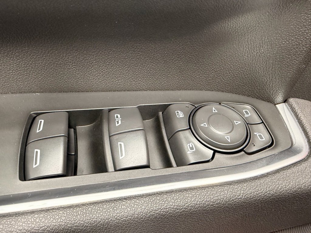 Used 2025 Chevrolet Silverado 2500 LT image 32