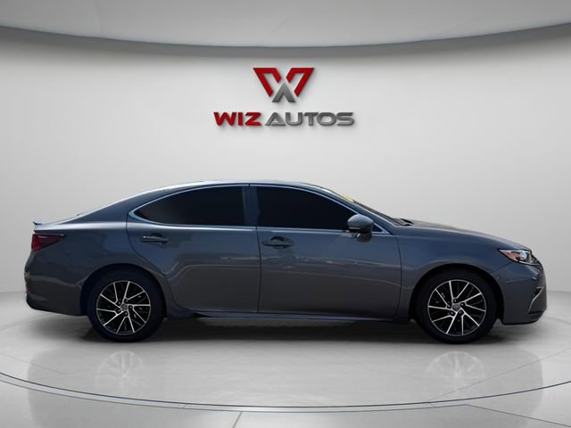 Used 2017 Lexus ES 350 w/ Navigation System Package FWD image 2