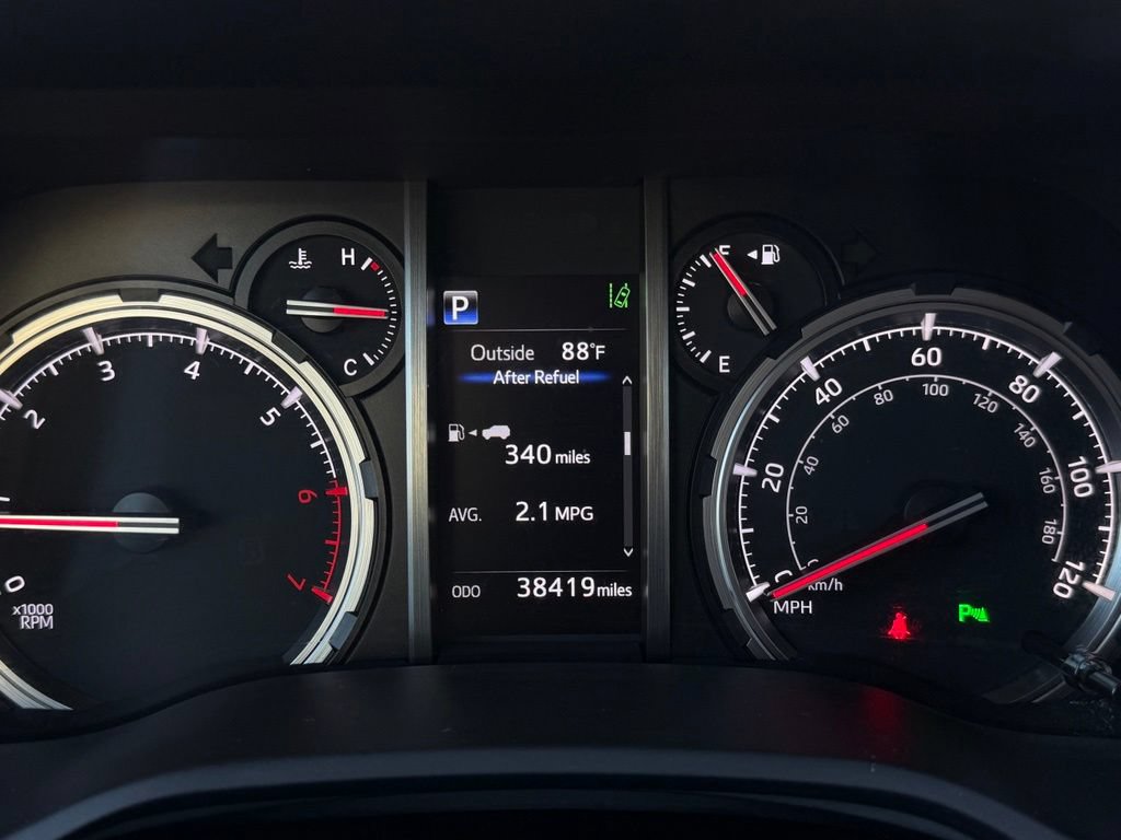 Used 2023 Toyota 4Runner Limited RWD image 8