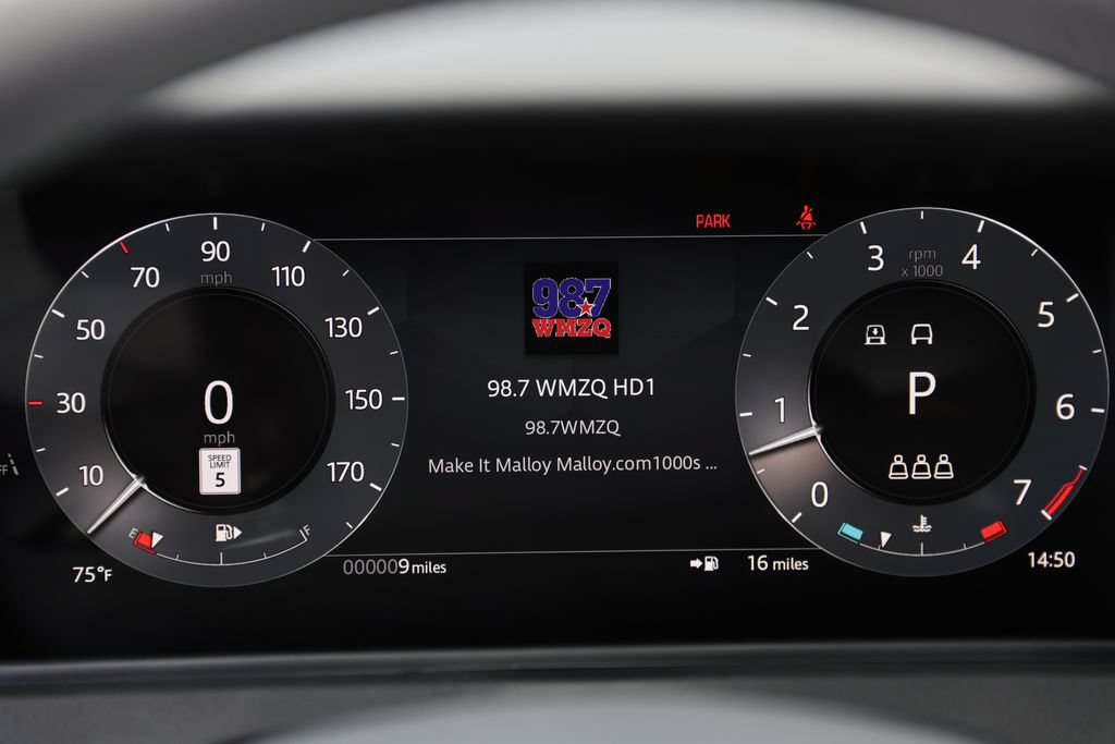 New 2026 Land Rover Range Rover Velar Dynamic SE AWD/4WD image 22