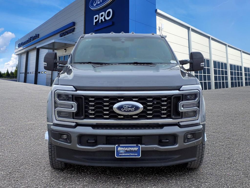 New 2025 Ford F450 Platinum image 30