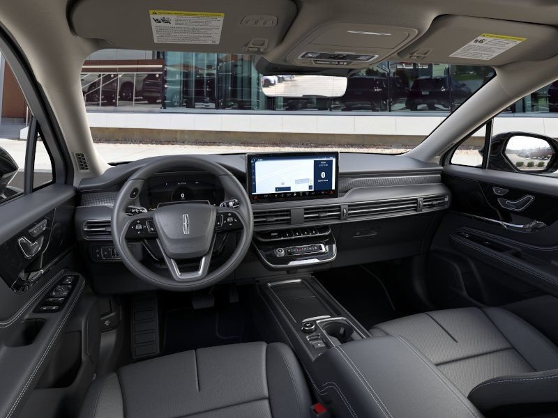 New 2025 Lincoln Corsair Grand Touring w/ Equipment Group 301A AWD/4WD image 9
