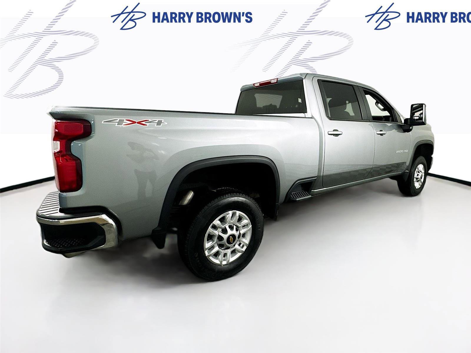 Used 2024 Chevrolet Silverado 2500 LT w/ Convenience Package image 31