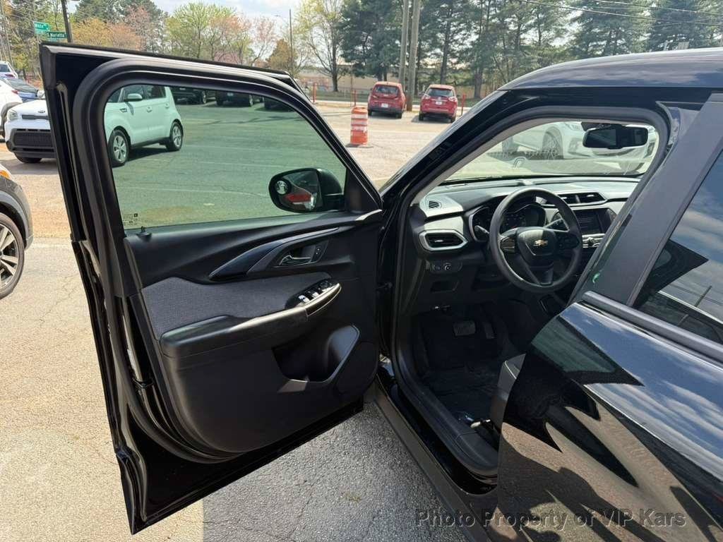 Used 2021 Chevrolet TrailBlazer LS FWD image 9