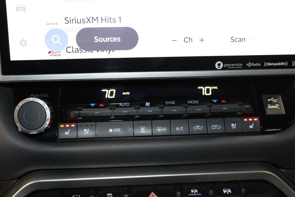 Used 2023 Toyota Tundra Platinum w/ Advanced Package image 44