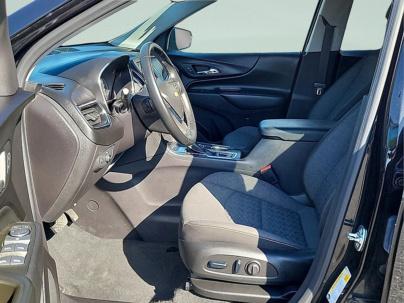 Used 2024 Chevrolet Equinox LT AWD/4WD image 13