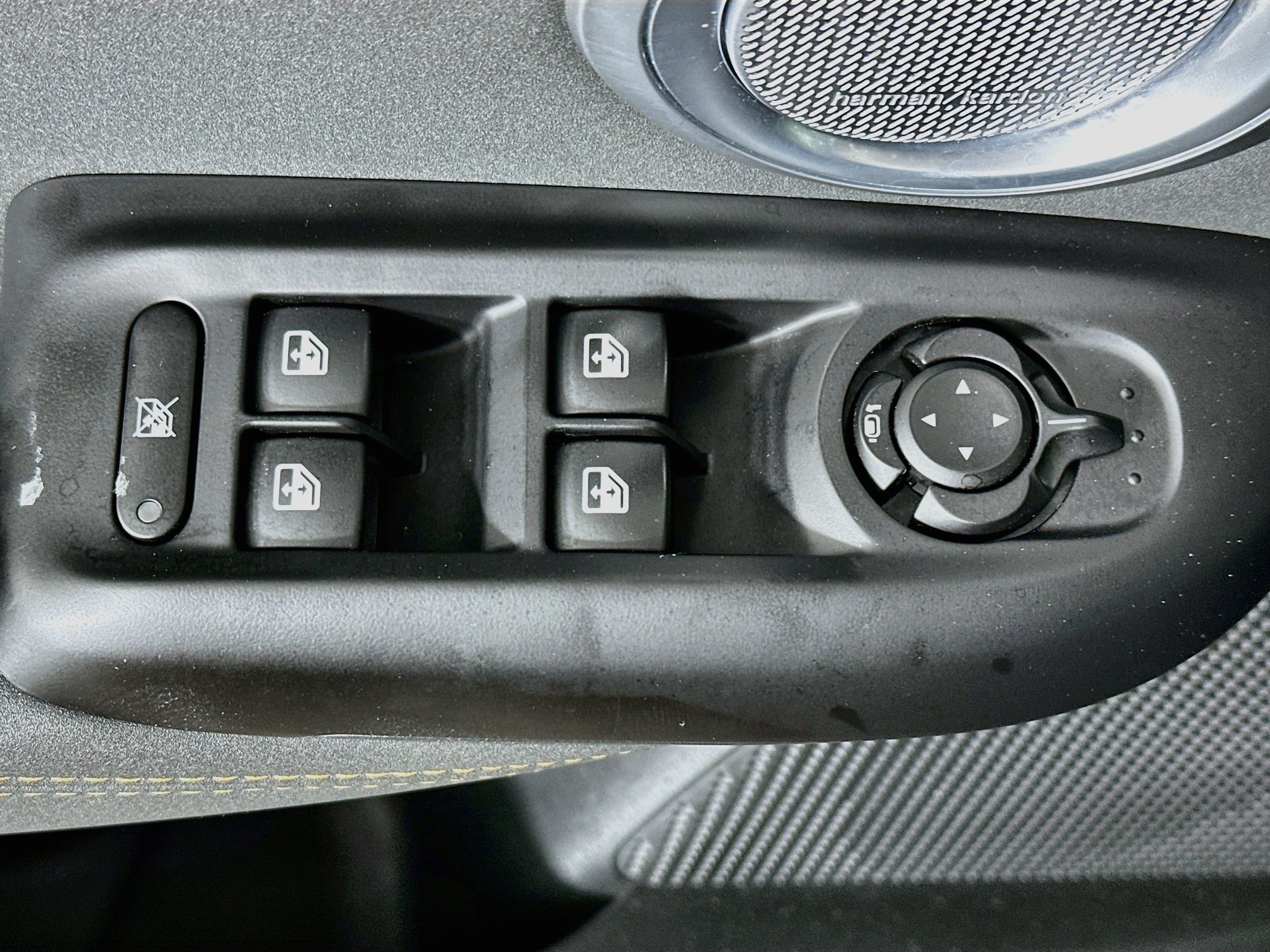 Used 2025 Alfa Romeo Tonale w/ Premium Package AWD/4WD image 15