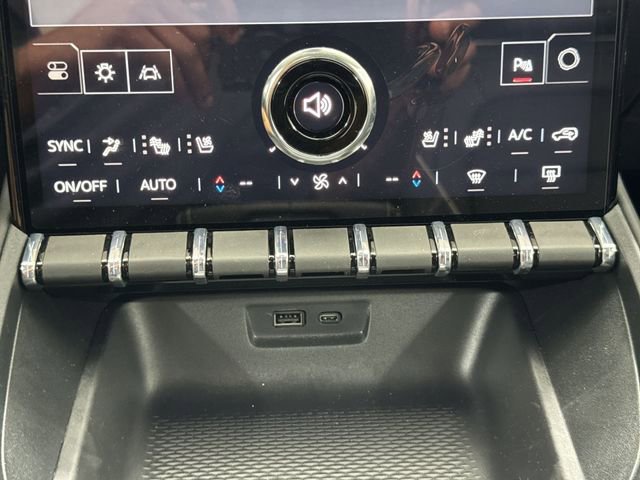 New 2026 GMC Terrain Denali w/ LPO, Floor Liner Package AWD/4WD image 18