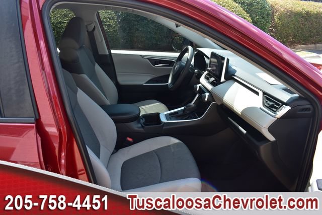 Used 2023 Toyota RAV4 XLE FWD image 23