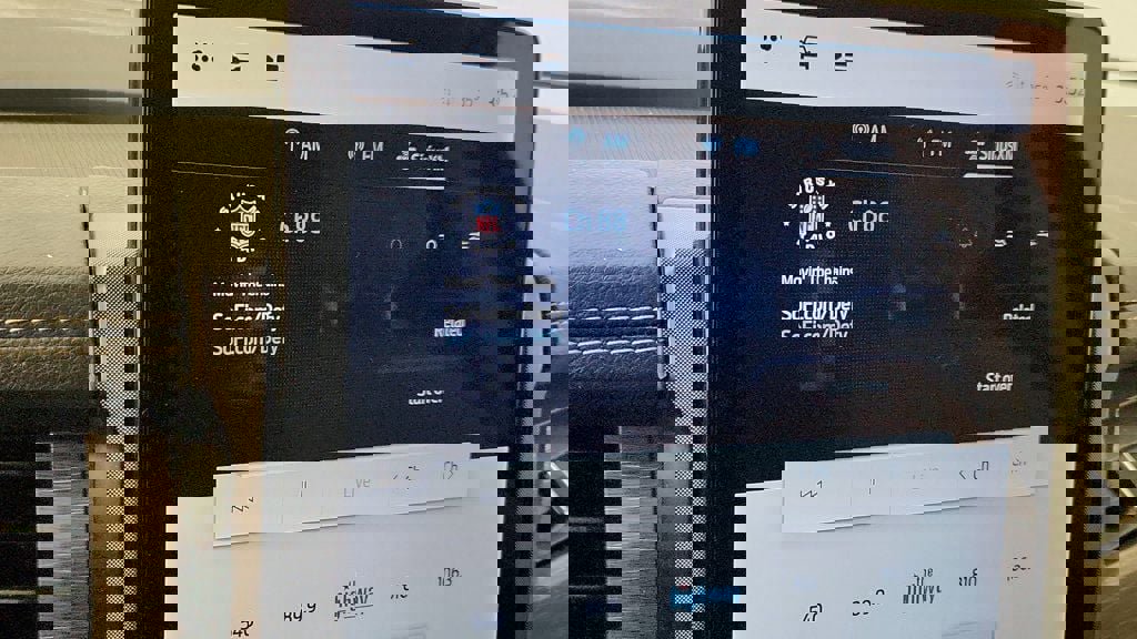 Used 2023 Ford Expedition Limited image 19