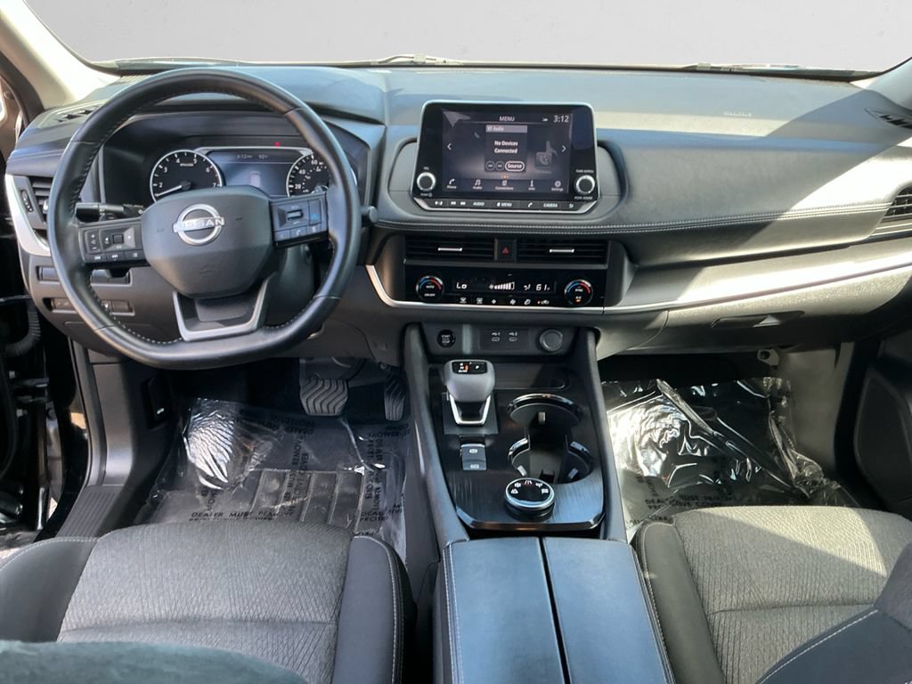 Used 2025 Nissan Rogue SV AWD/4WD image 10