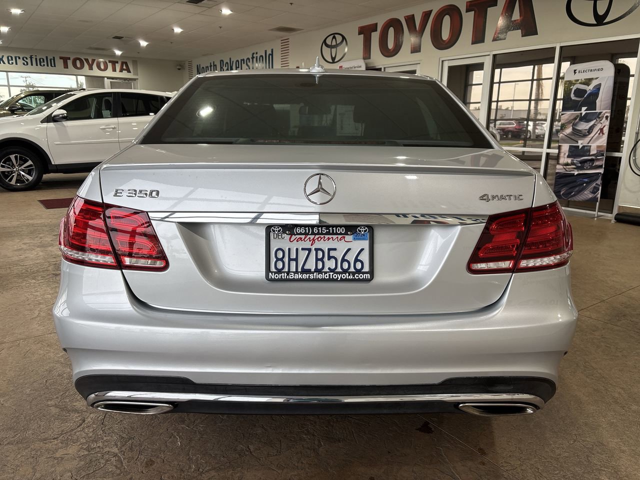 Used 2016 Mercedes-Benz E 350 Sedan image 9