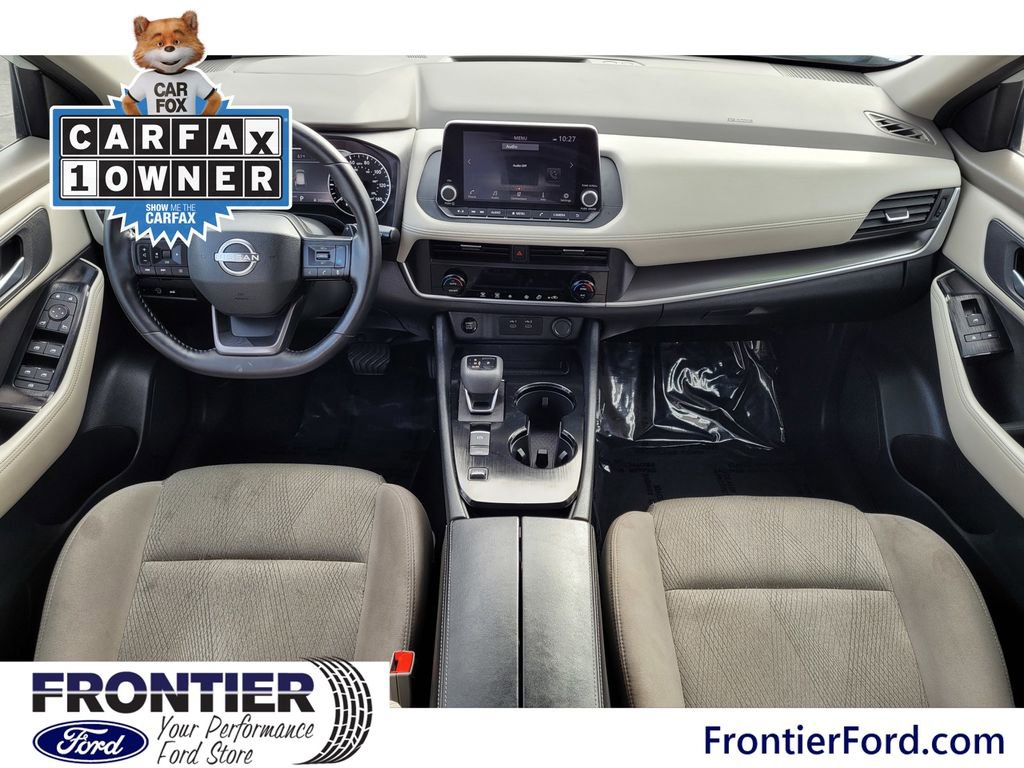 Used 2025 Nissan Rogue SV image 8