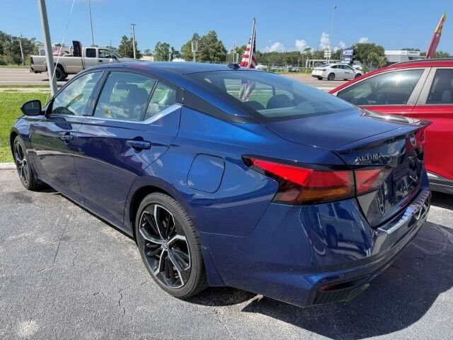 Used 2023 Nissan Altima 2.5 SR w/ SR Premium Package FWD image 6