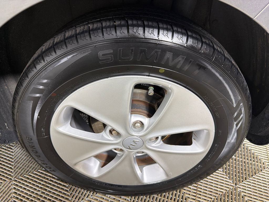 Used 2016 Kia Soul image 19