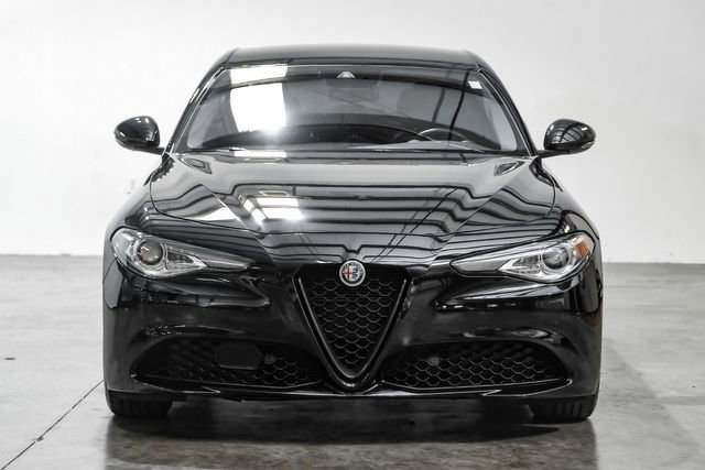 Used 2021 Alfa Romeo Giulia Sprint w/ Nero Edizione RWD image 9