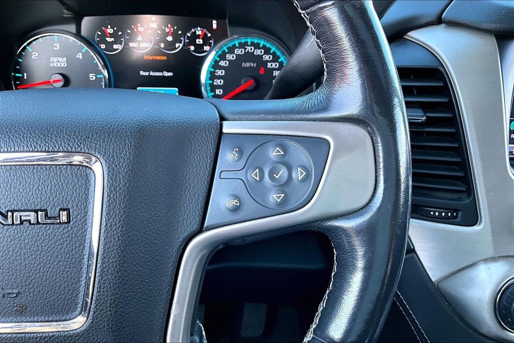 Used 2020 GMC Yukon XL Denali w/ Denali Ultimate Package image 12