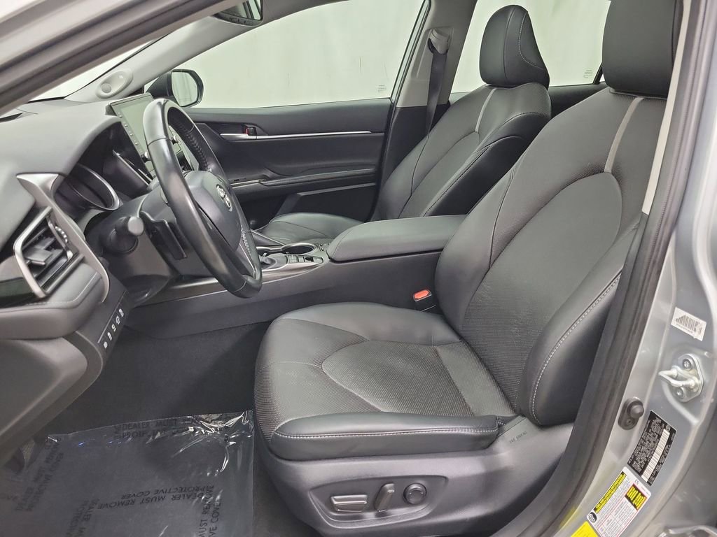Used 2024 Toyota Camry XSE w/ Navigation Package image 8