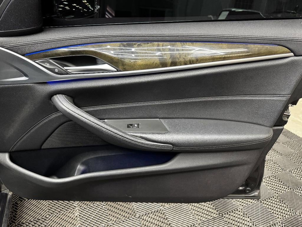 Used 2018 BMW 530i RWD image 57