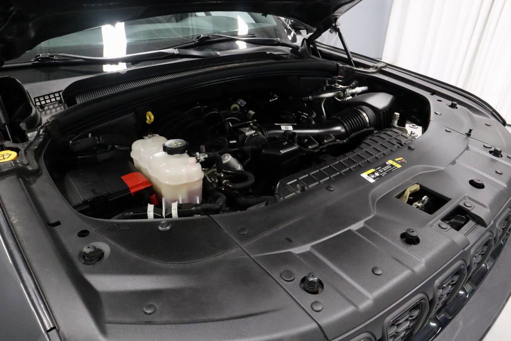 Used 2024 Jeep Grand Cherokee Altitude image 15