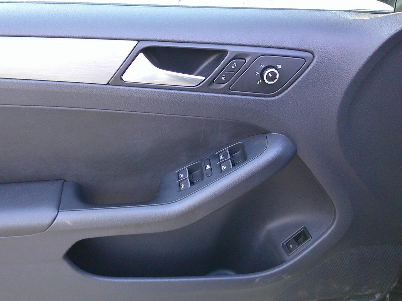 Used 2014 Volkswagen Jetta TDI image 8