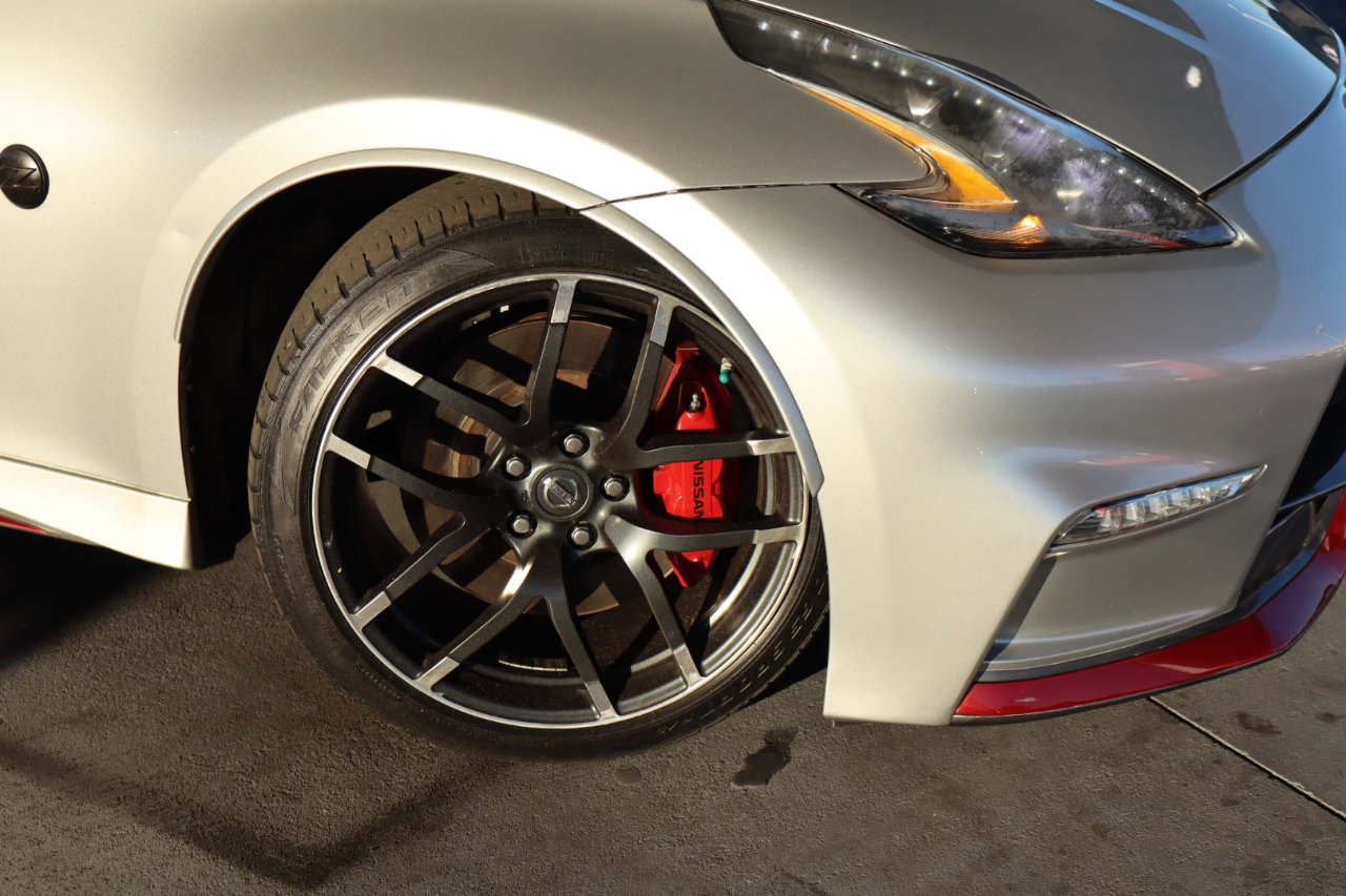 Used 2016 Nissan 370Z NISMO image 3