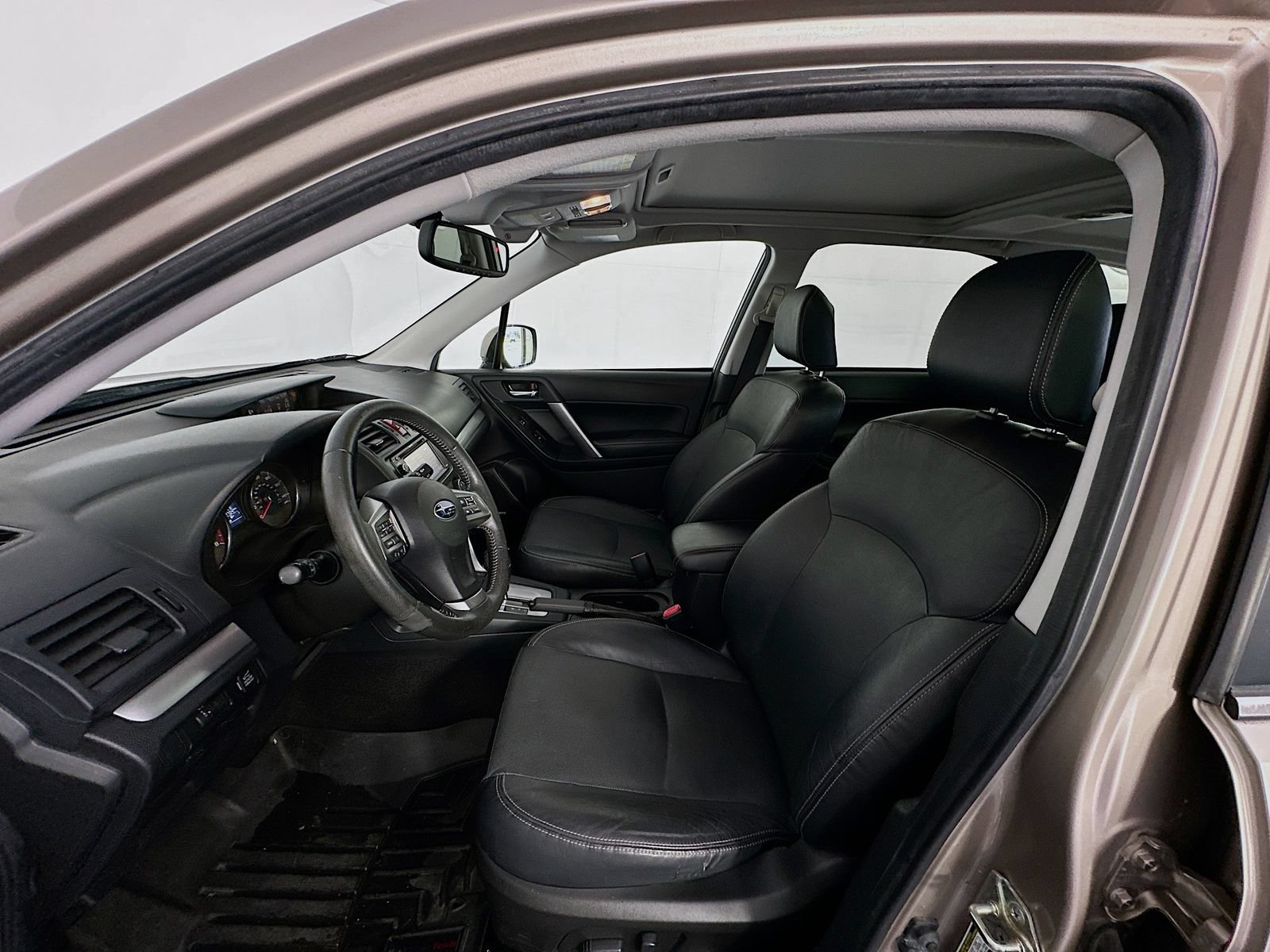 Used 2015 Subaru Forester 2.5i Limited AWD/4WD image 21