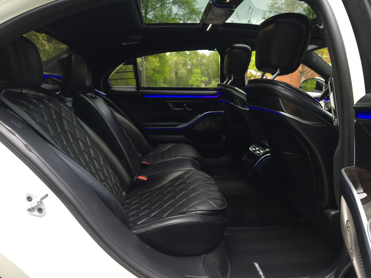 Used 2022 Mercedes-Benz S 580 4MATIC Sedan w/ AMG Line Package image 18