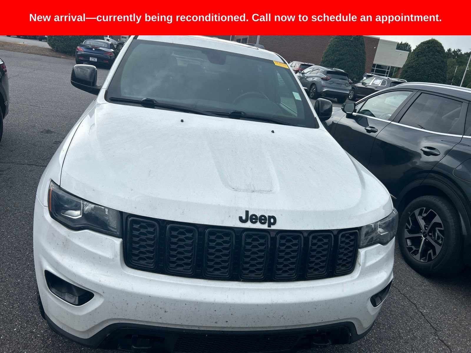 Used 2020 Jeep Grand Cherokee Laredo AWD/4WD image 4