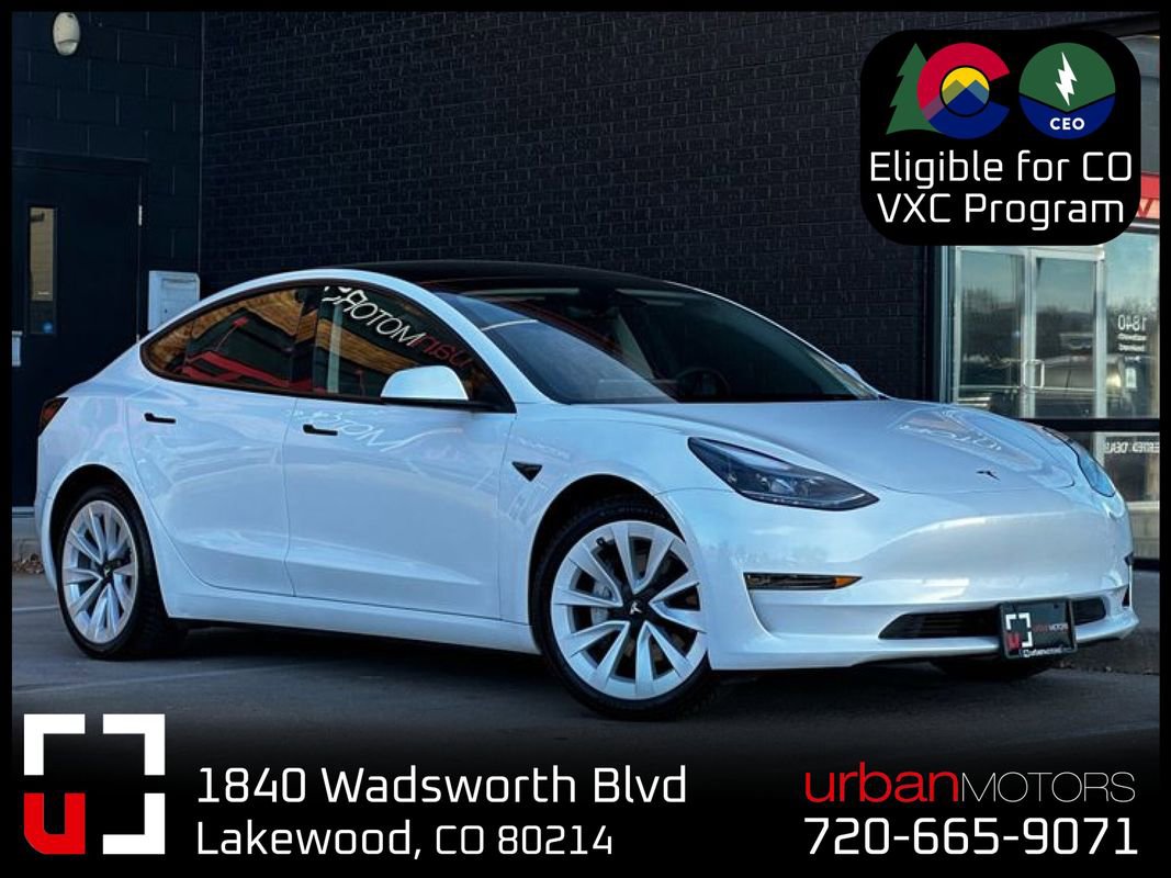 Used 2023 Tesla Model 3 Standard Range image 1