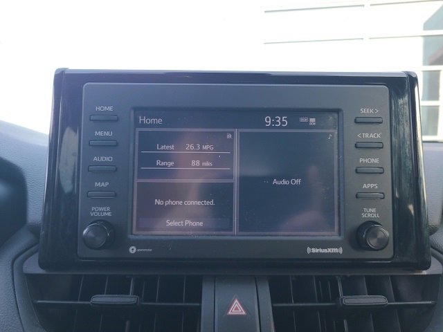 Used 2022 Toyota RAV4 LE image 28