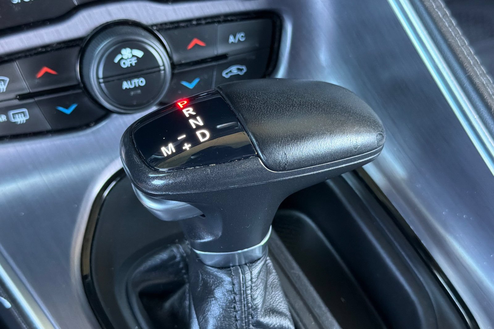Used 2018 Dodge Challenger SXT RWD image 22