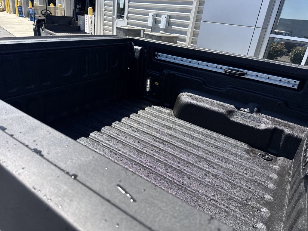 New 2025 Ford Maverick Lobo image 19