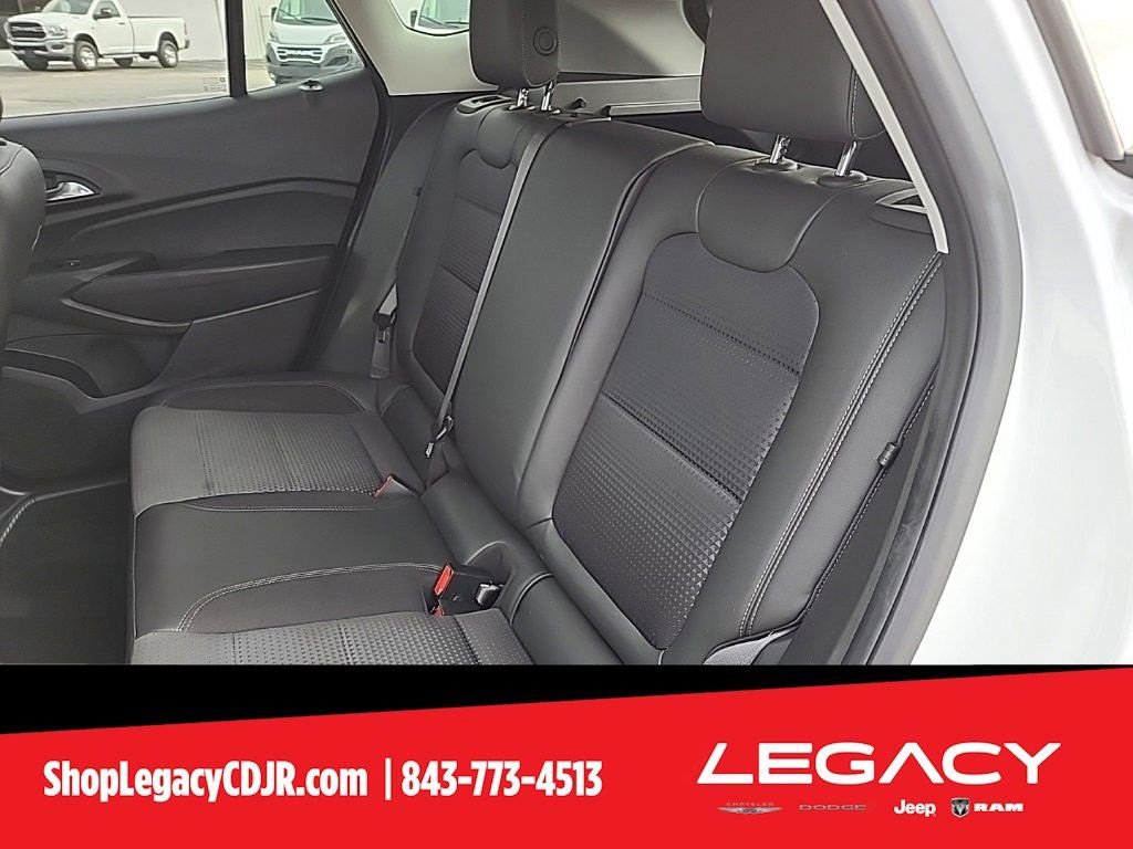 Used 2024 Chevrolet Trax LT image 12