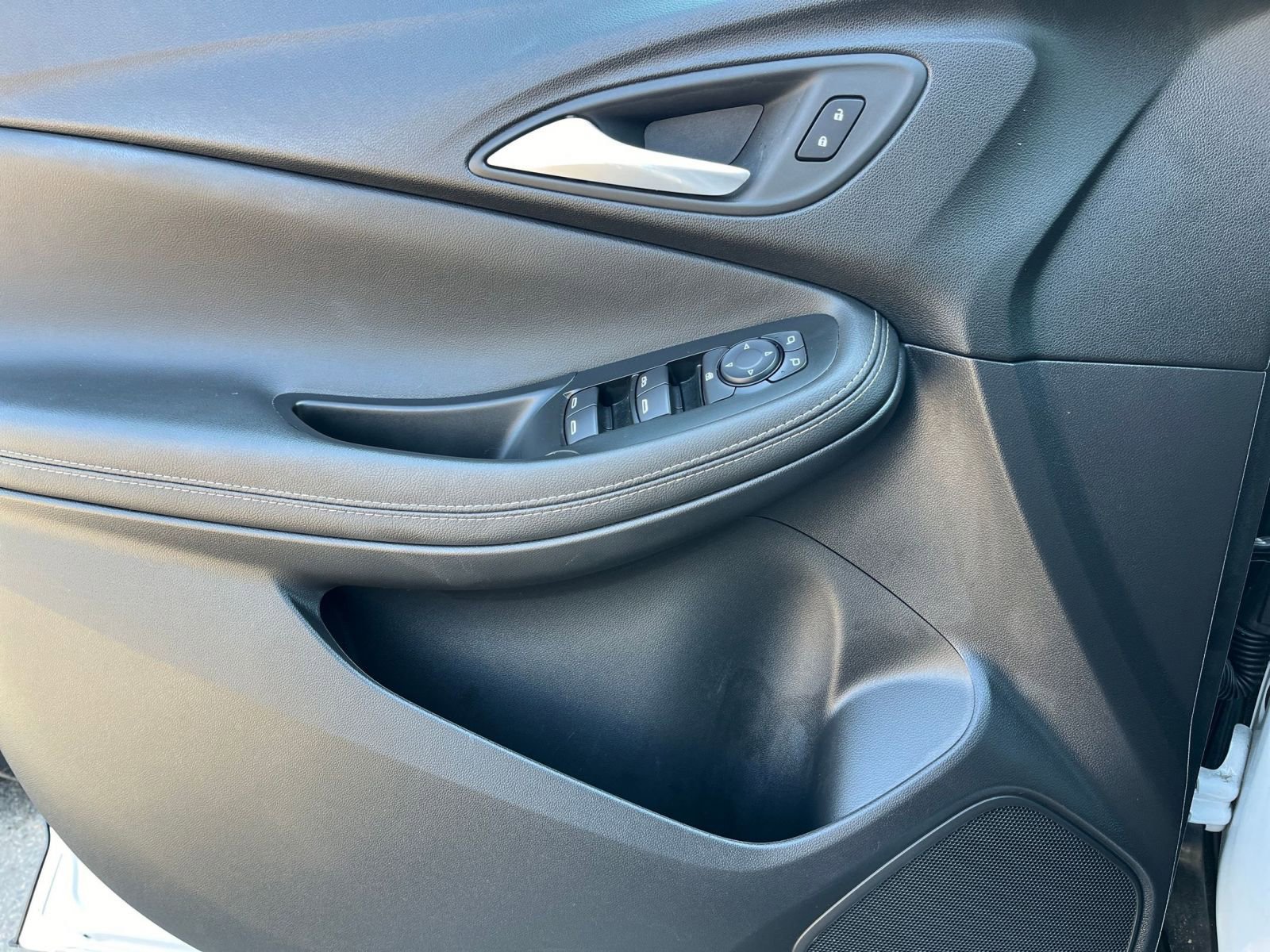 Used 2025 Buick Encore GX Preferred image 18
