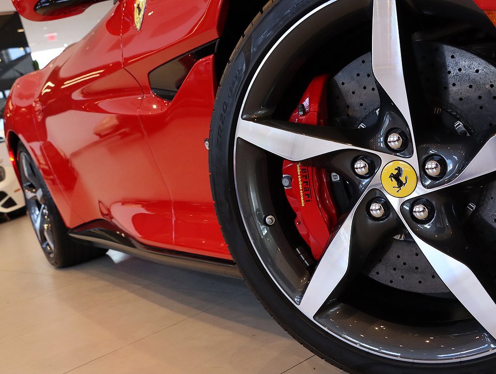 Certified 2022 Ferrari Portofino M image 13