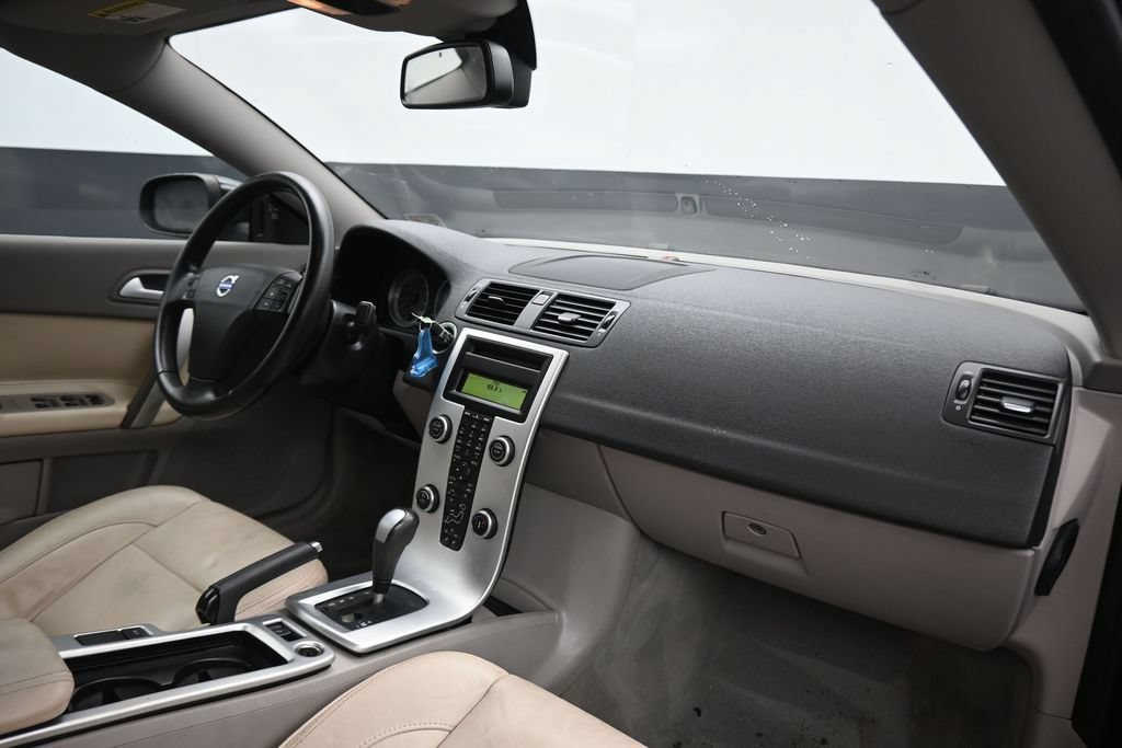 Used 2011 Volvo C70 T5 FWD image 35